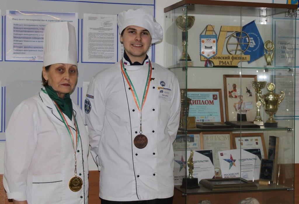 Студент РМАТ представил Россию в III Международной Олимпиаде молодых поваров в Индии